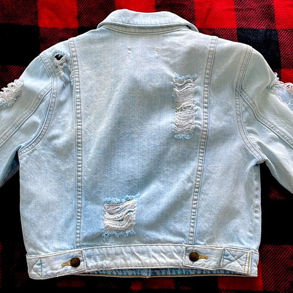 GUESS Ripped Jean Jacket - Picture 14 of 14